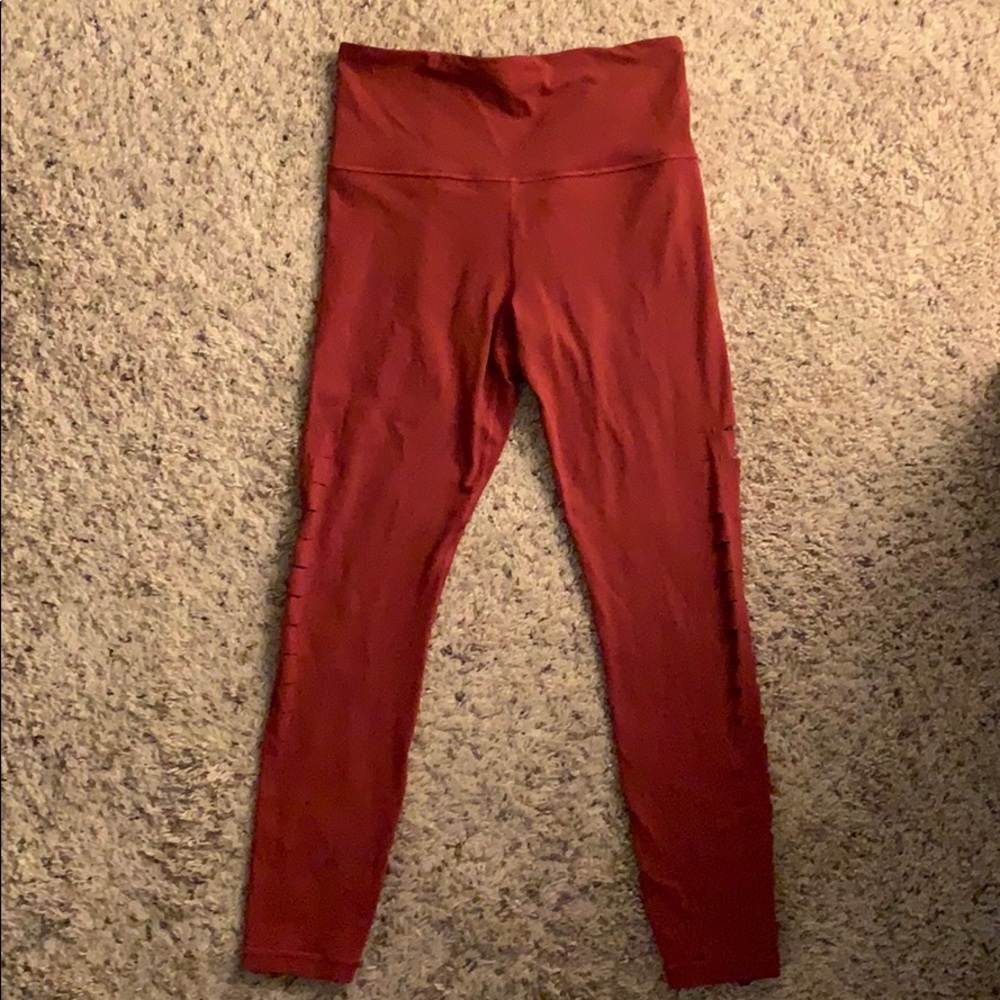 Athleta “On Your Mark” 7/8 tight